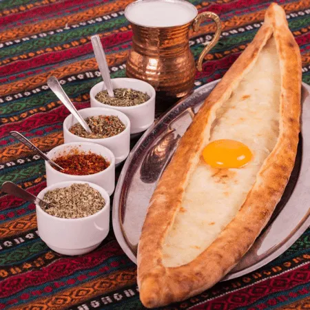  Trabzon Peynirli Pide